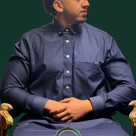 قميص النور الموديل الانجليزي