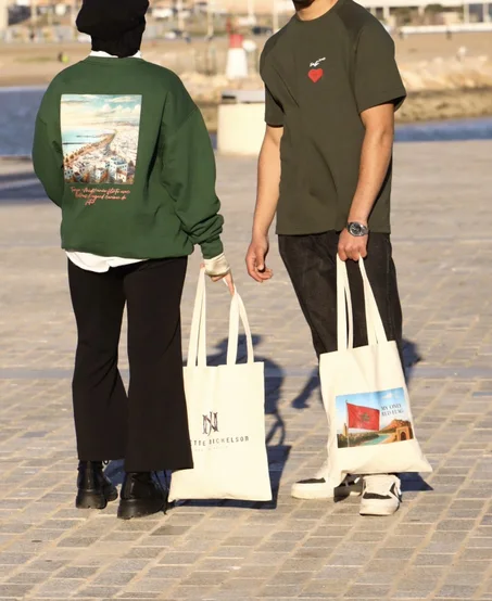 Tote bag
