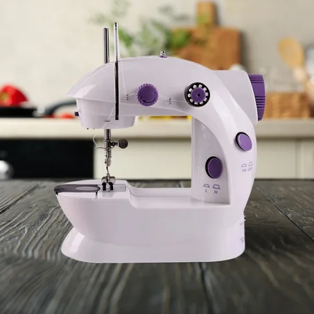 Mini machine à coudre