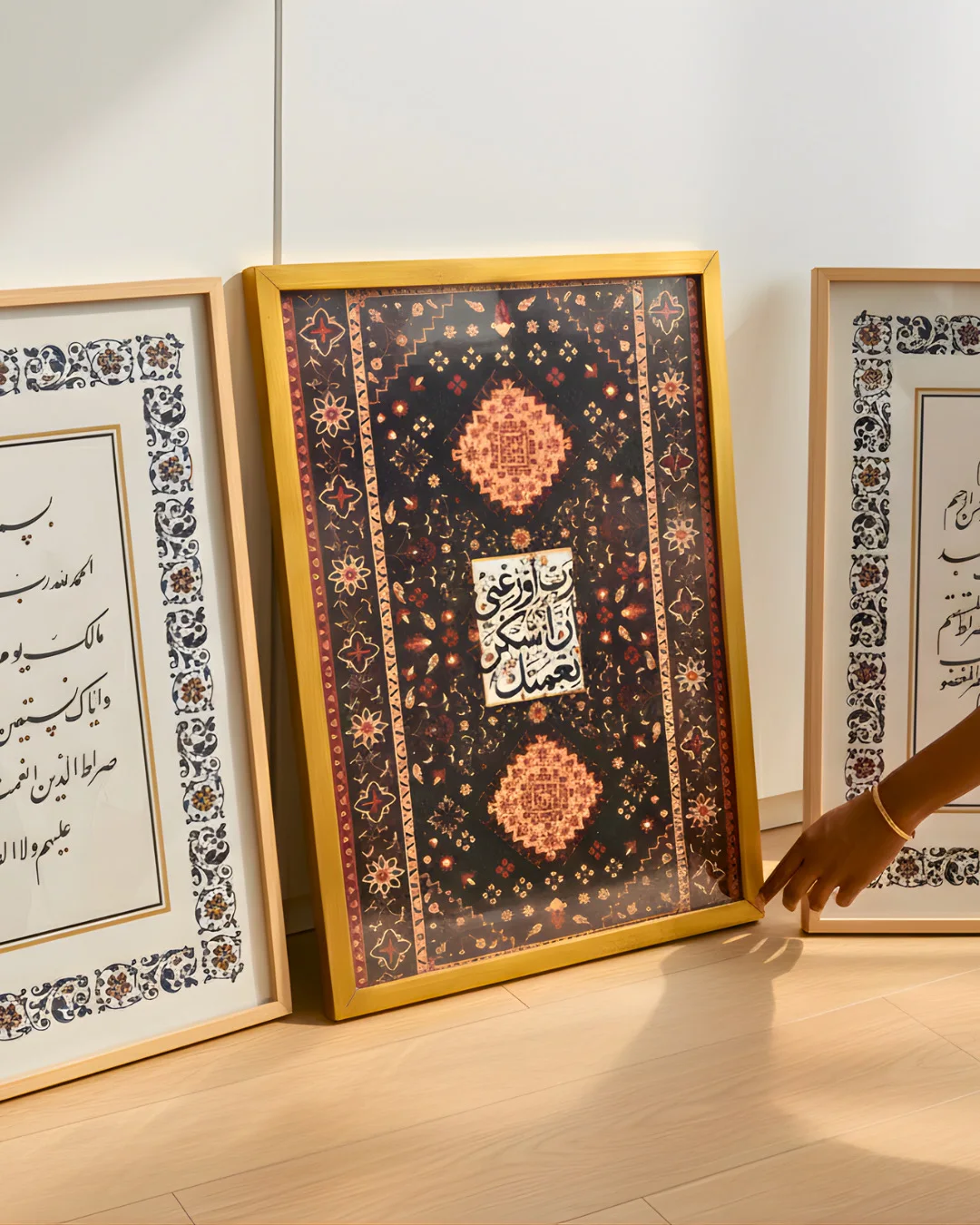 Traditional Eastern rug patterns and warm Middle-Eastern interiors. | سجّادة النِعم – لوحة تُذكّرك بما يزيد