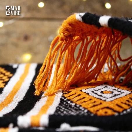 زربية مغربية مصنوعة يدويا من الصوف الأصلي