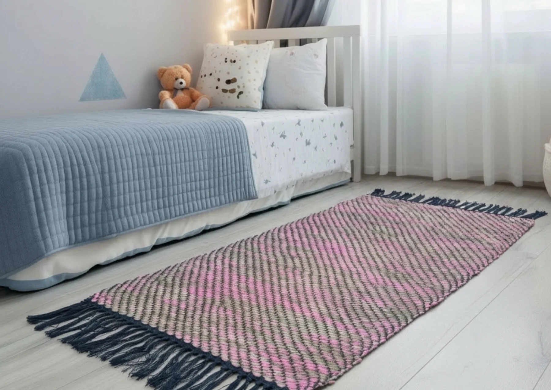 Descente de lit fait main pour chambre fille