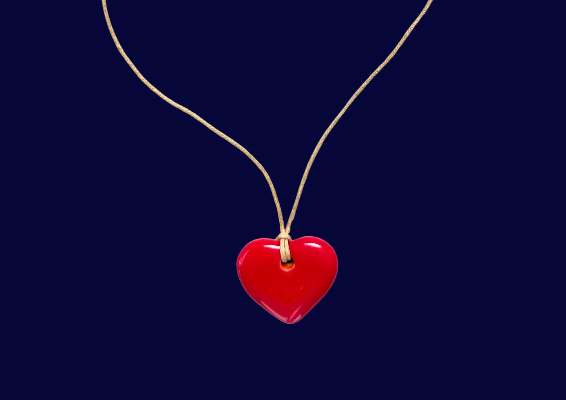 Collier coeur rouge en céramique
