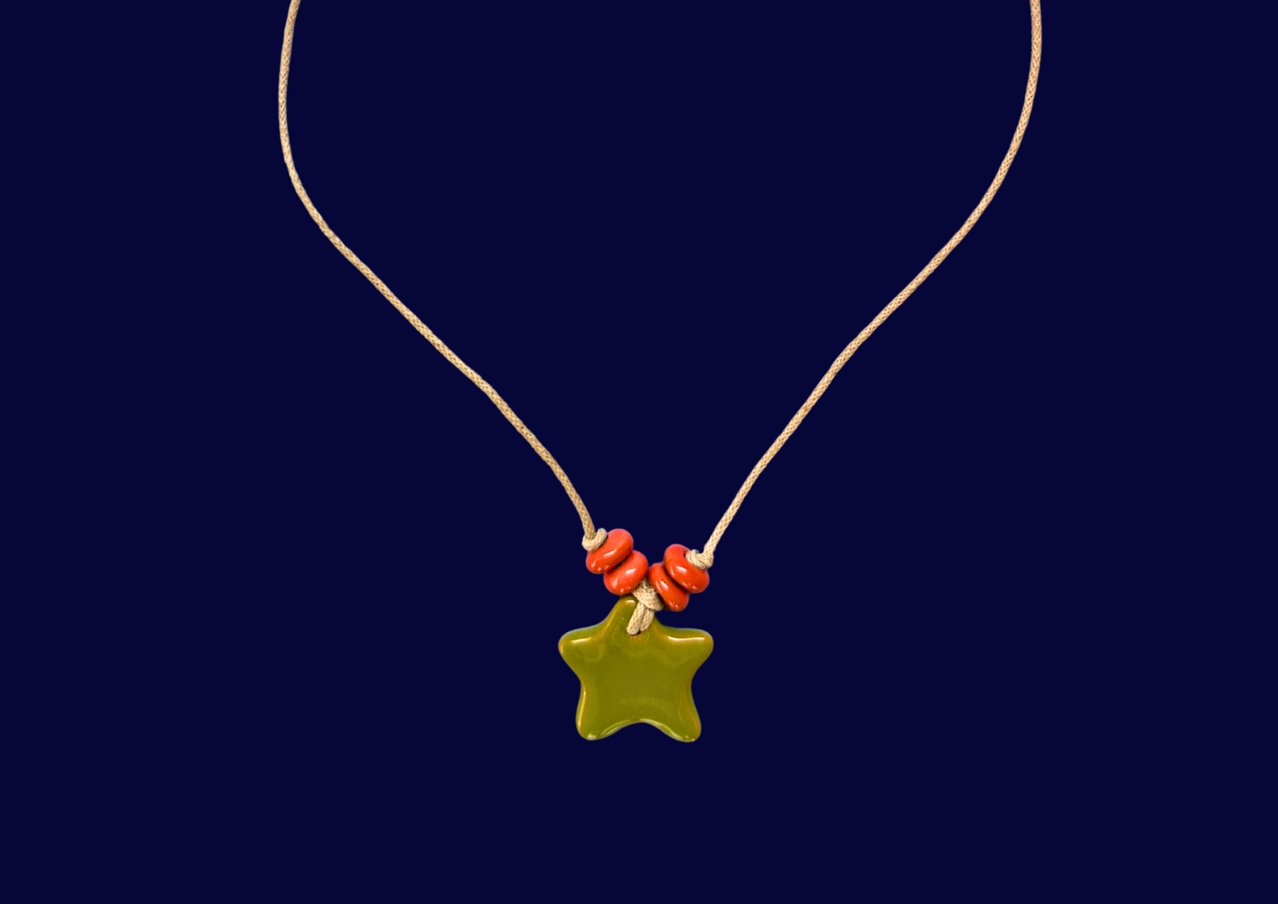 Collier Etoile en céramique vert