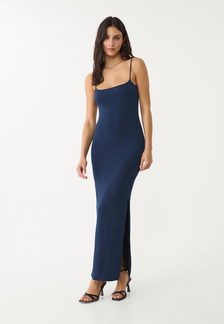 Robe longue à bretelles
