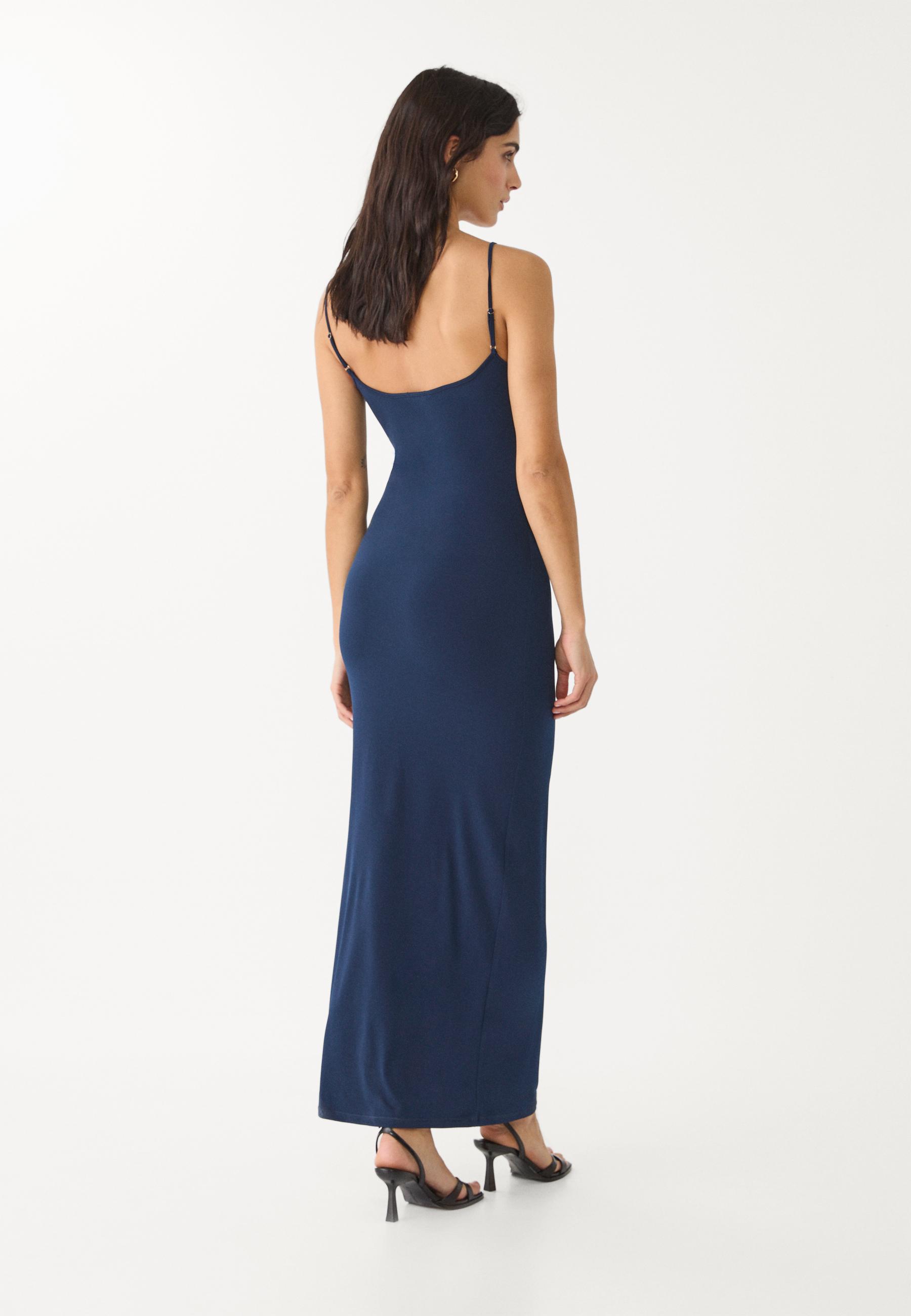 Robe longue à bretelles