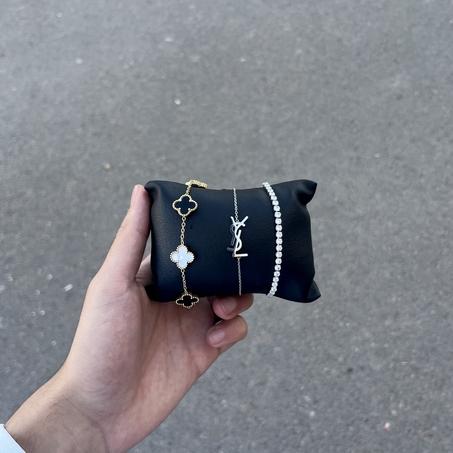 Pack Bracelets + Vancleef + Revere