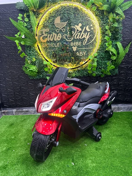 دراجة اطفال كهربائية من علامة yamaha tmax