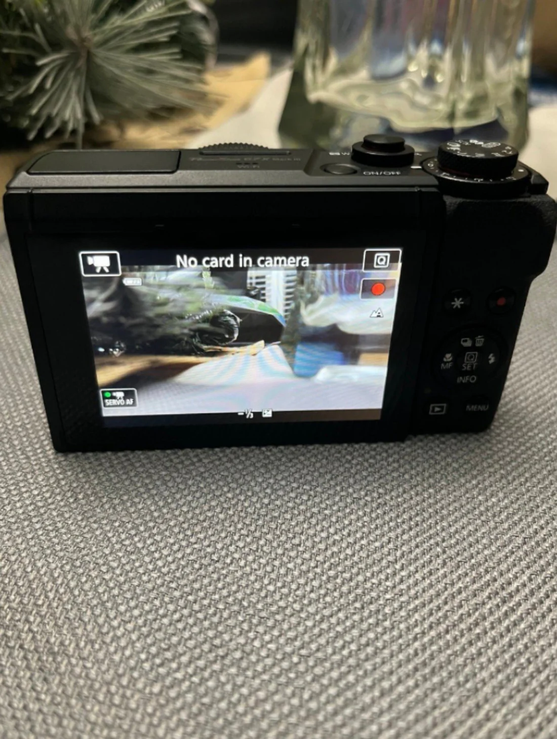 Canon G7x Mark III (barely used).