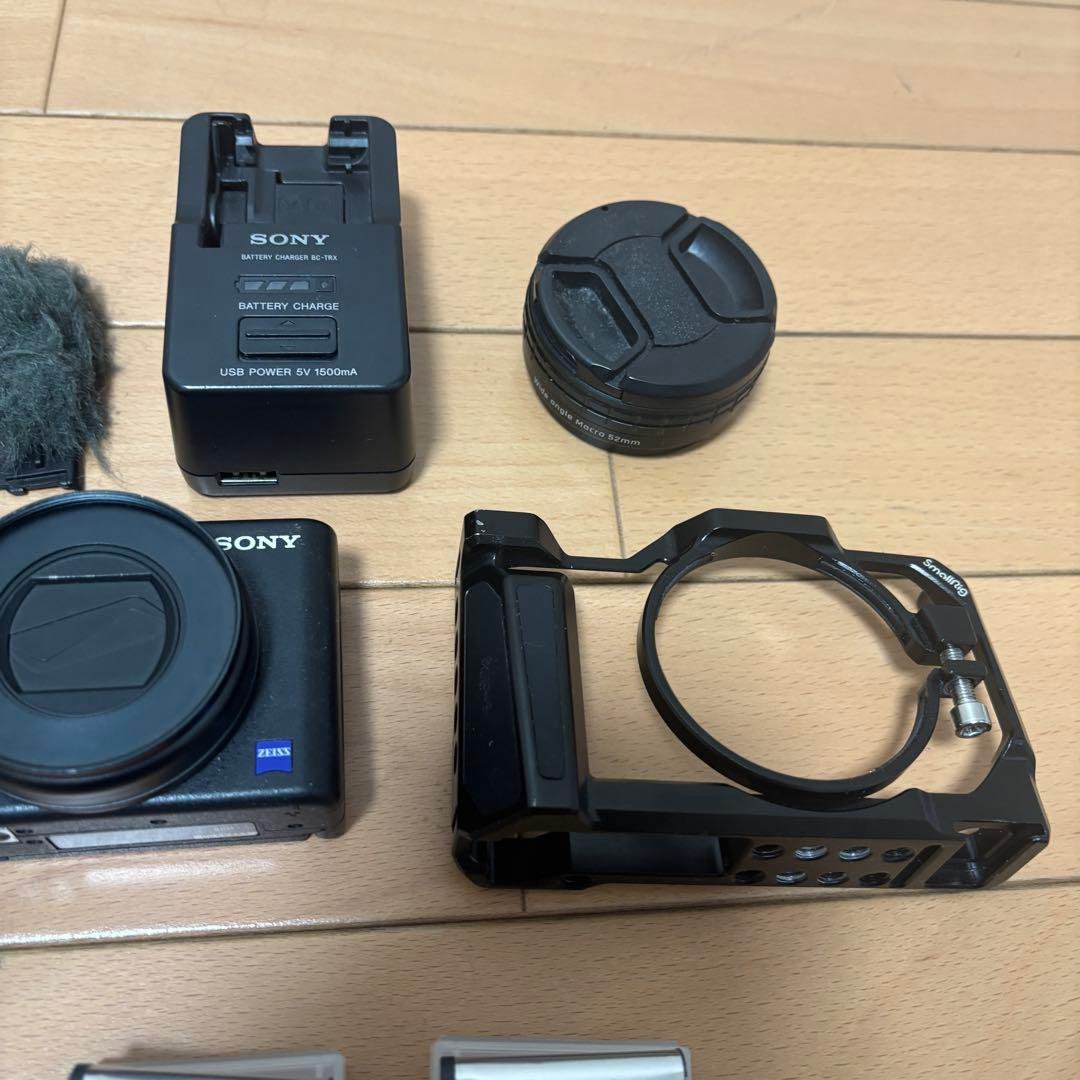 [Many Accessories Included] Sony ZV-1 Compact Digital Camera Set Black