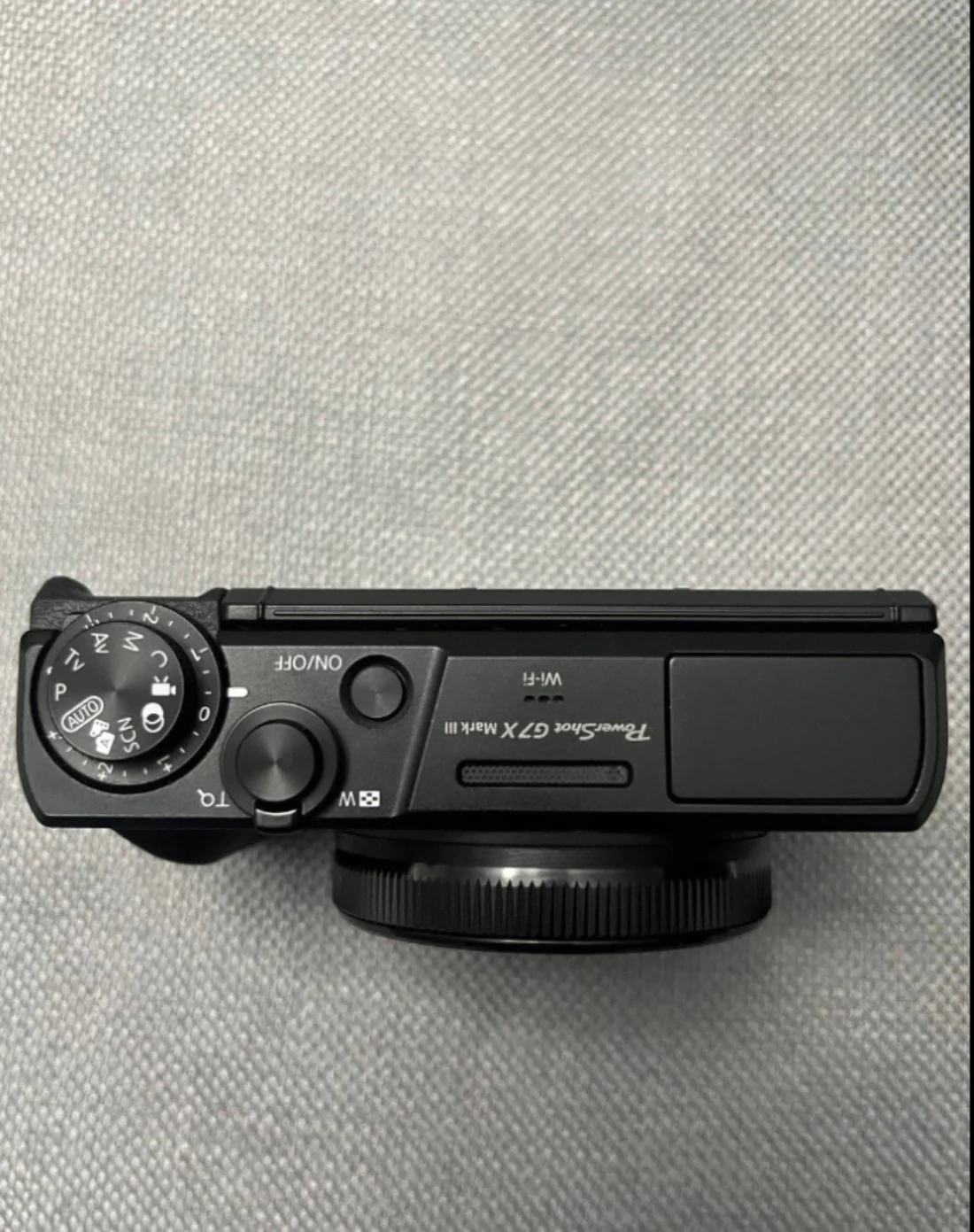 Canon G7x Mark III (barely used).