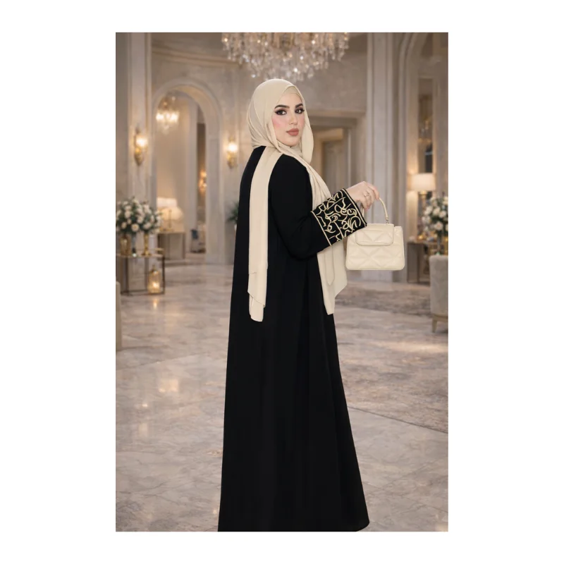 عباية أنيقة 2 قطع - فخامة عصرية بطرز ملكي ف اليدين