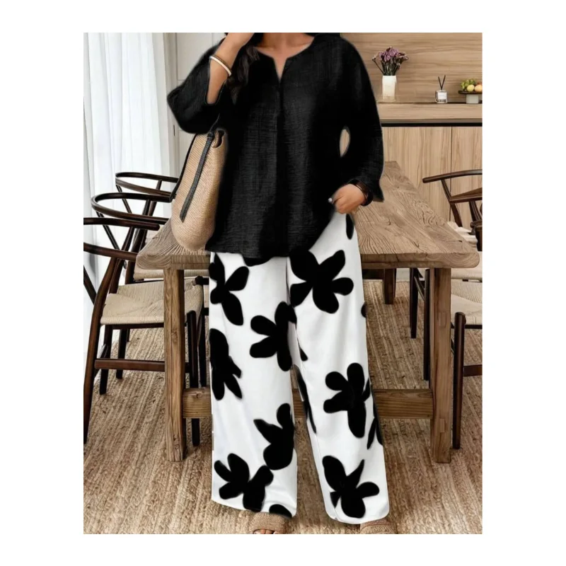 طقم نسائي عصري بنقشة ورود – أناقة وراحة يومية