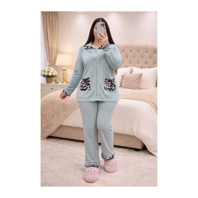 بيجامة شيك بجيوب - أناقة وراحة بطبعة النمر