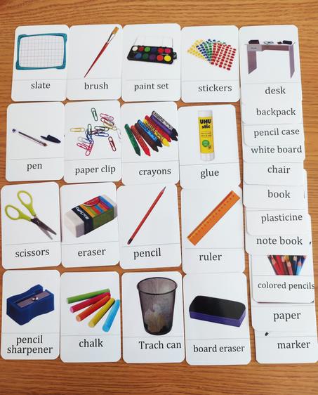 27 cards of classroom object. english