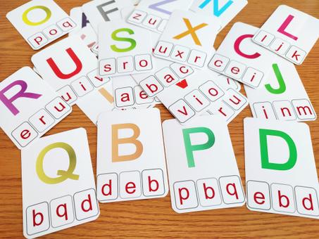 Cartes à pinces de l'alphabet (26cartes)