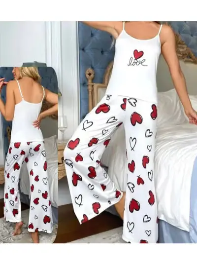 Two-Piece Pajamas Made Of Butter Lycra - With Hearts Print