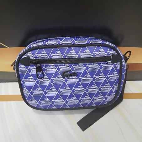 SAC POUCHETT LACOSTE  BLEU HIGH COPY