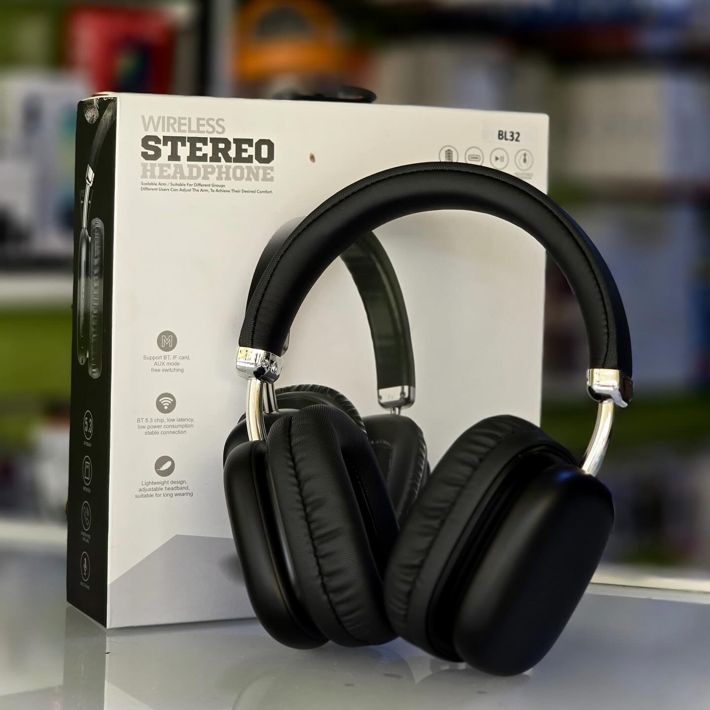 Stero headphones