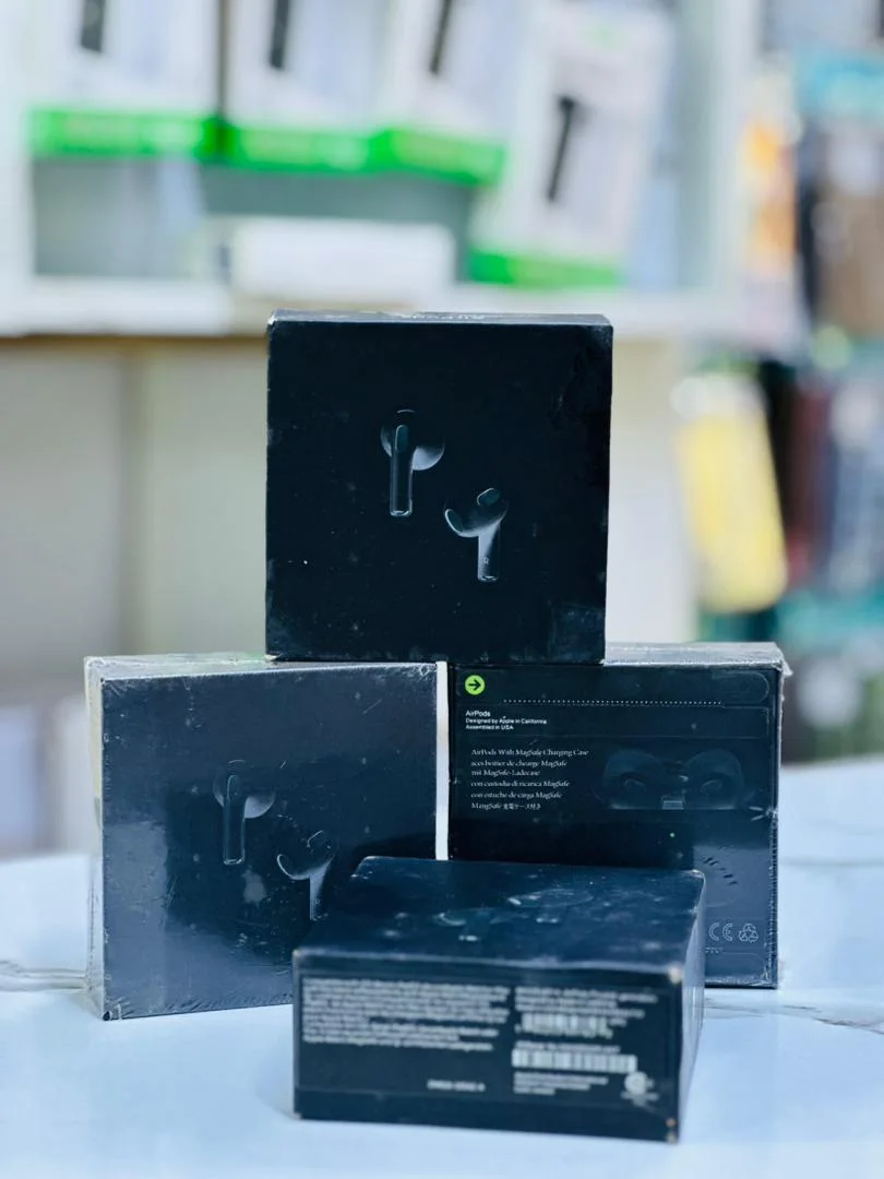 AirPods Pro 2 (2e génération) et AirPods 4