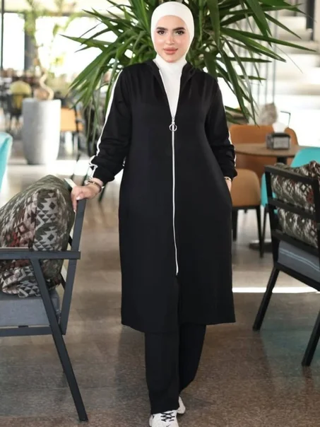 Ensemble Moutoller نسائي عصري