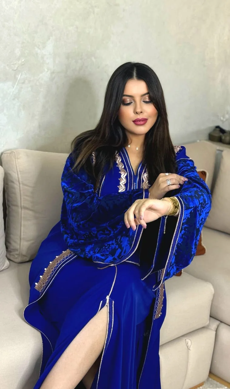 قفطان  من قطعتين مطروز