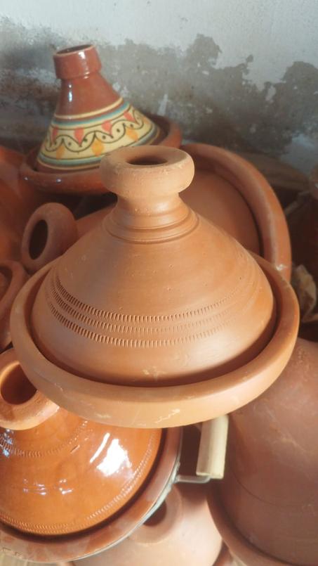 طاجين طين صغير بلدي