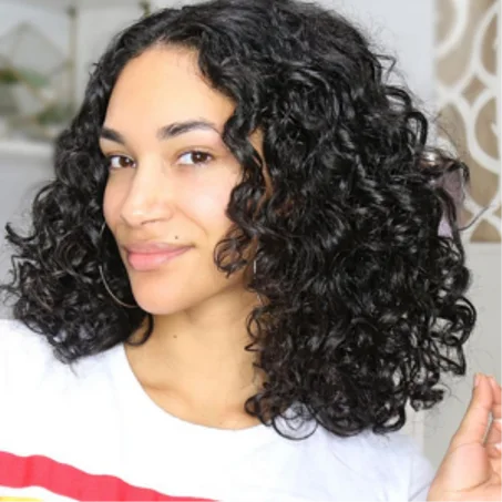 عناية بالشعر