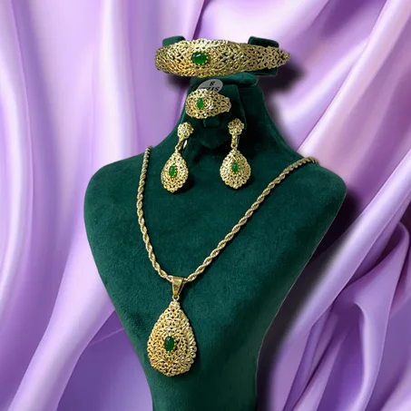 طقم القرطبي بالنونة الخضراء