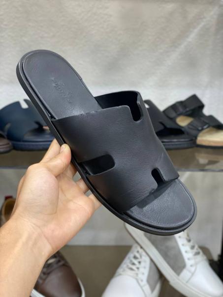 Sandales Hermes noir 100% cuir