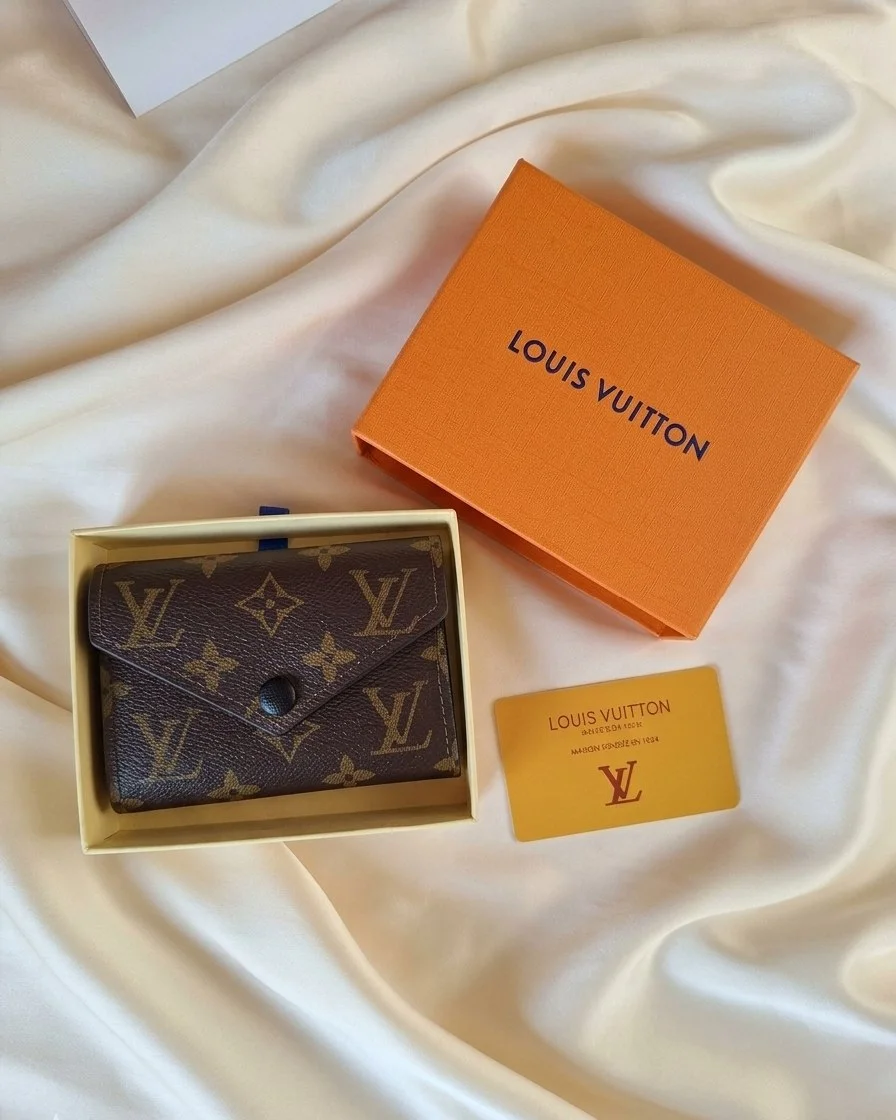 PORTE MONNAIE FEMMES LV
