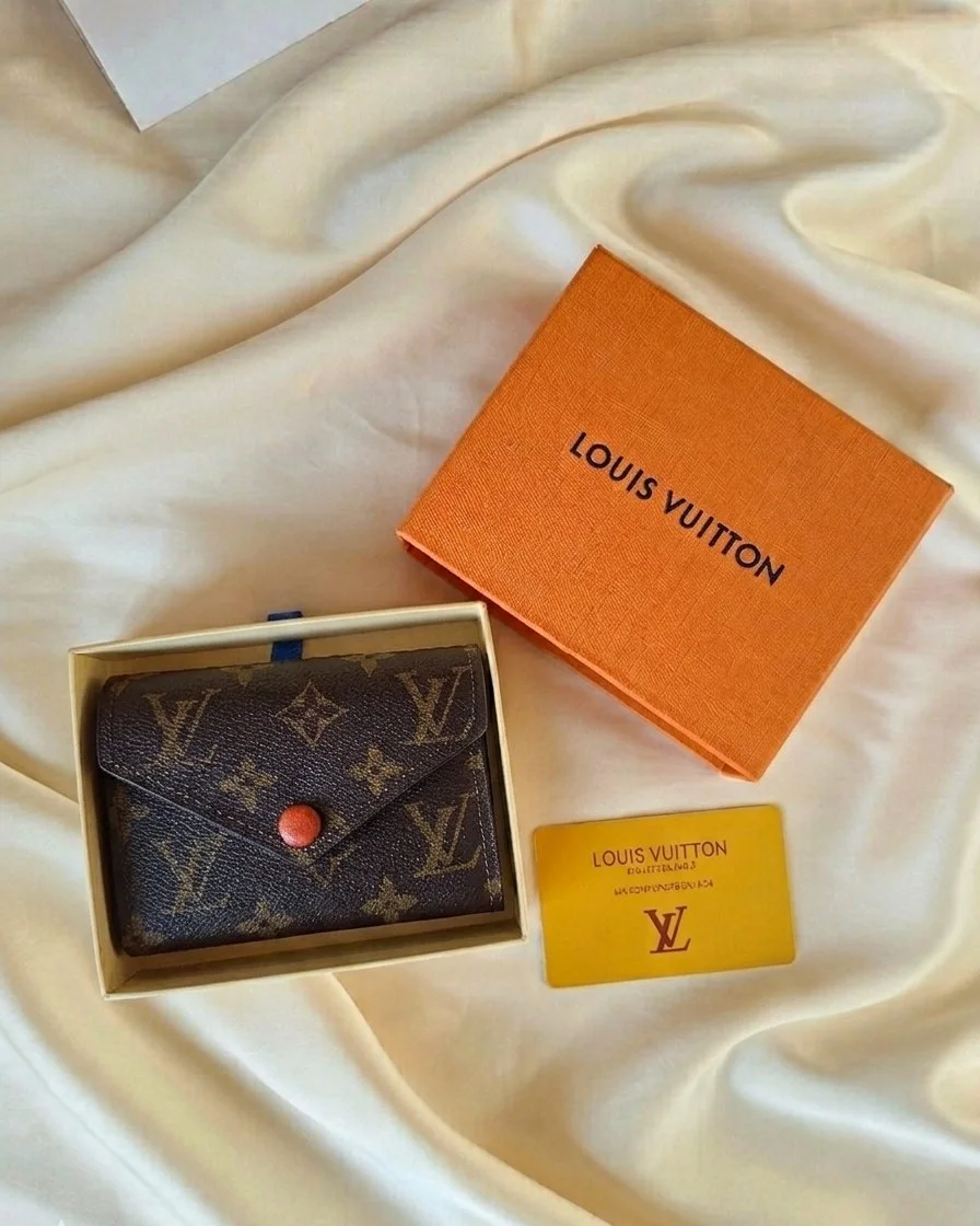 PORTE MONNAIE FEMMES LV
