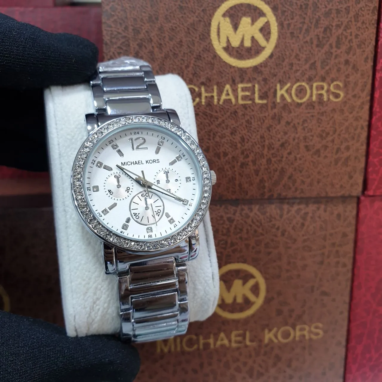 ساعة نسائية فاخرة 2 Michael Kors