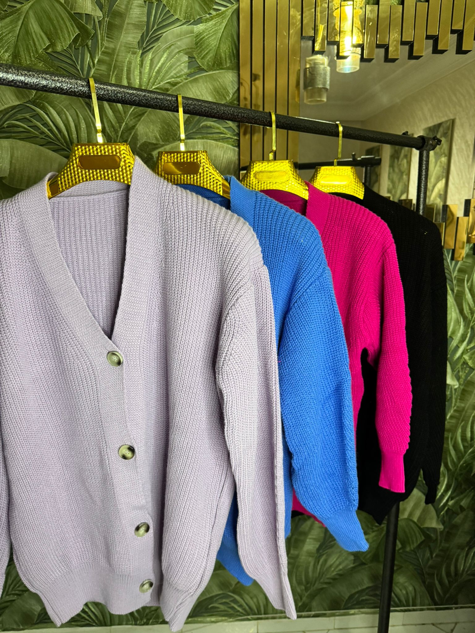 cardigans en plusieurs couleurs