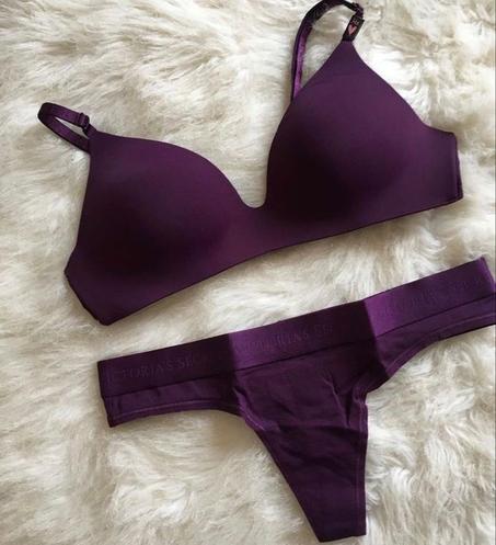 ملابس داخلية