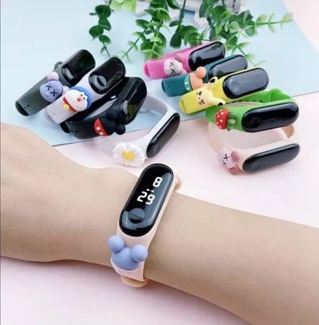 ساعة اطفال ذكية