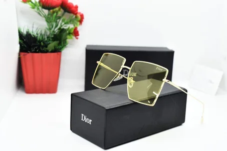 Sunglasses Dior 2021 for Women - نظارات ديور 2021 للنساء
