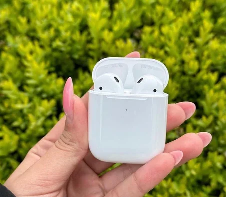 AIRPODS