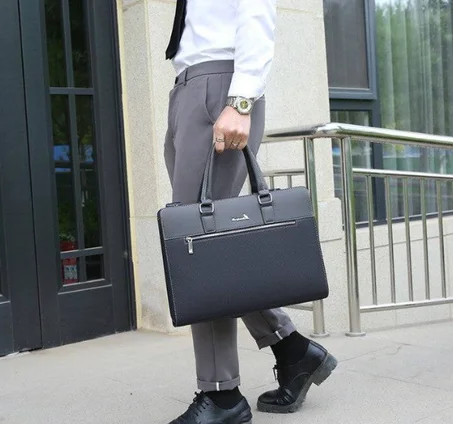 Sacoche Professionnelle en Cuir Premium