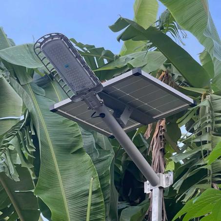 Lampadaire Solaire CT-500 W carbon/ لامبادير الطاقة الشمسية 500واط كاربون