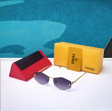 LUNETTE FENDI