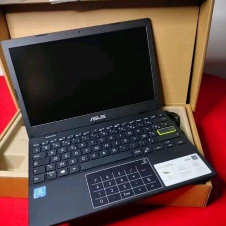 حاسوب جديد PC Asus