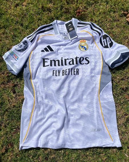 Maillot Real Madrid Domicile 2025/2026 – (Qualité Pro)