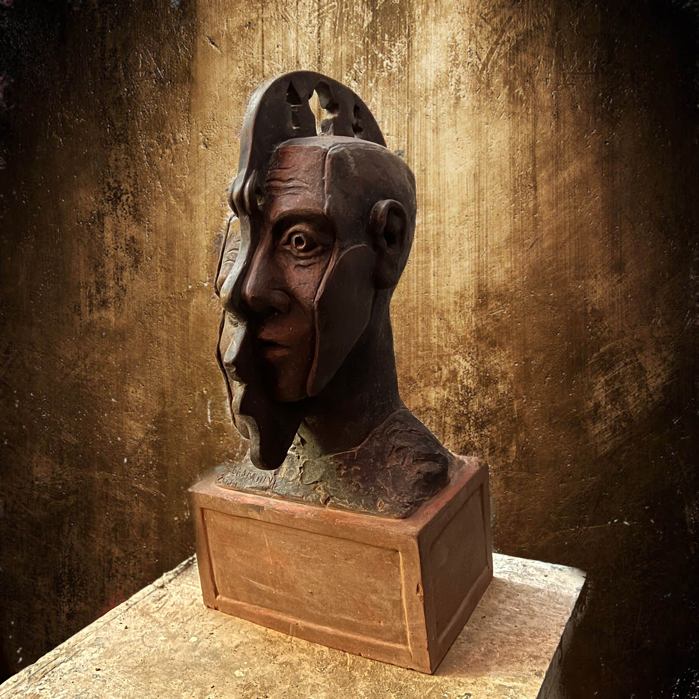 Tête homme découpée