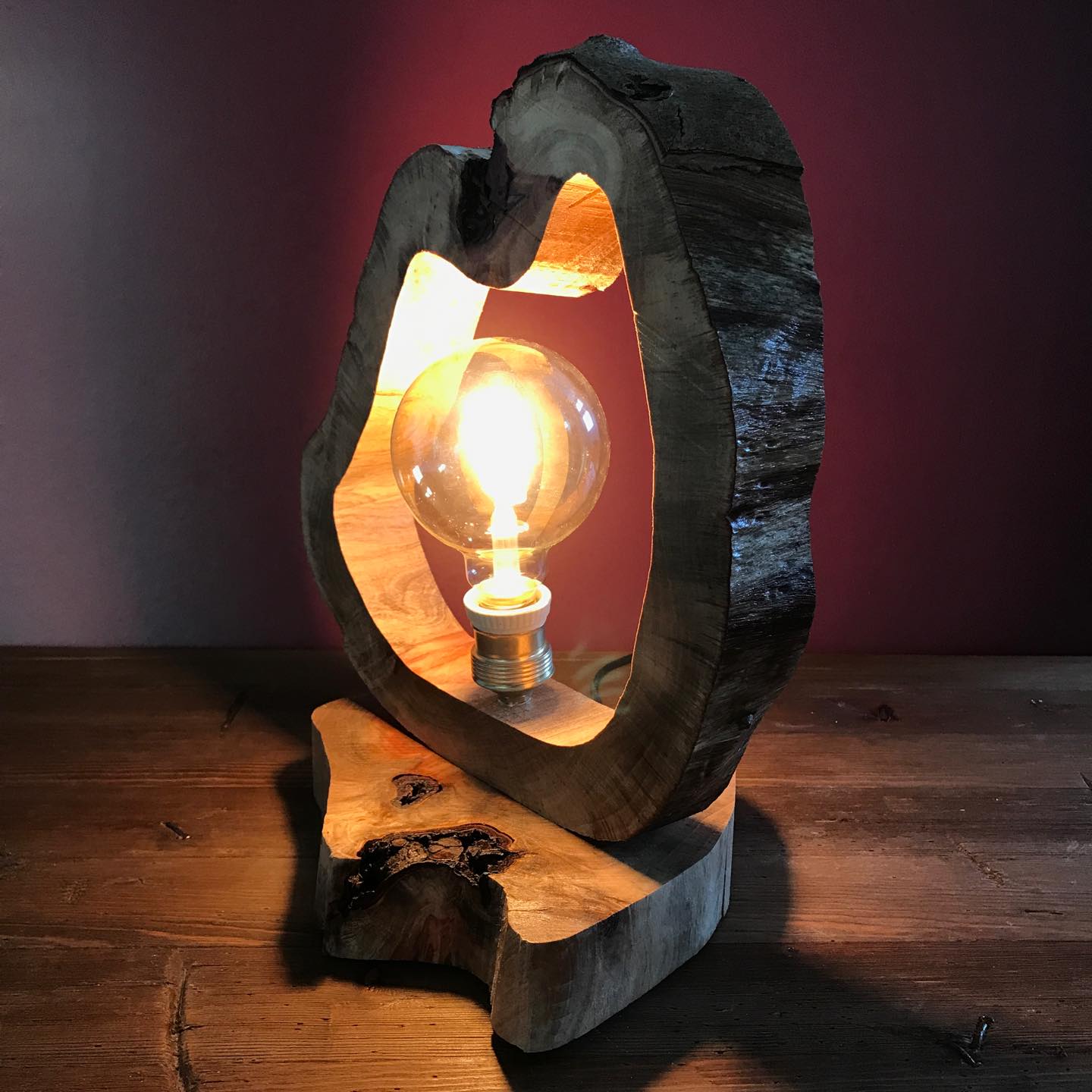 Lampe rustique en bois d