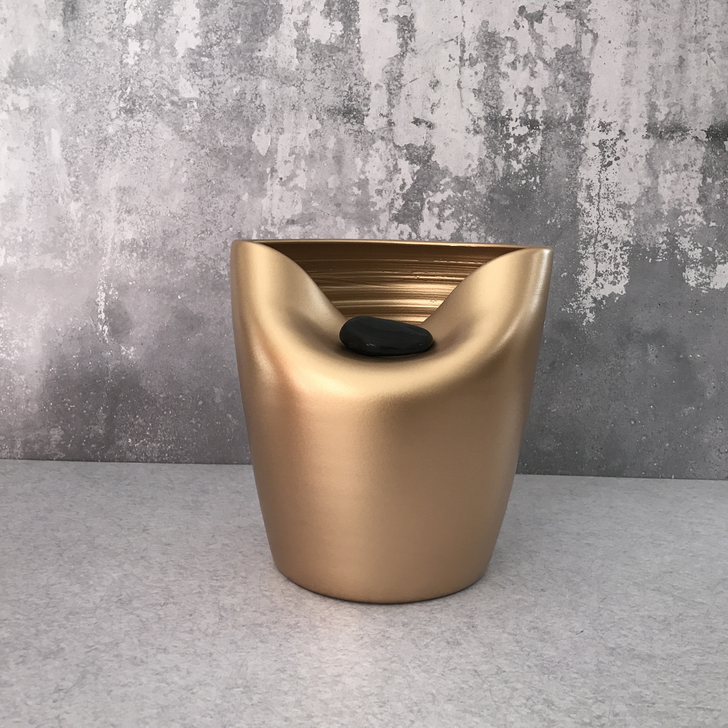 Vase avec pierre coloré