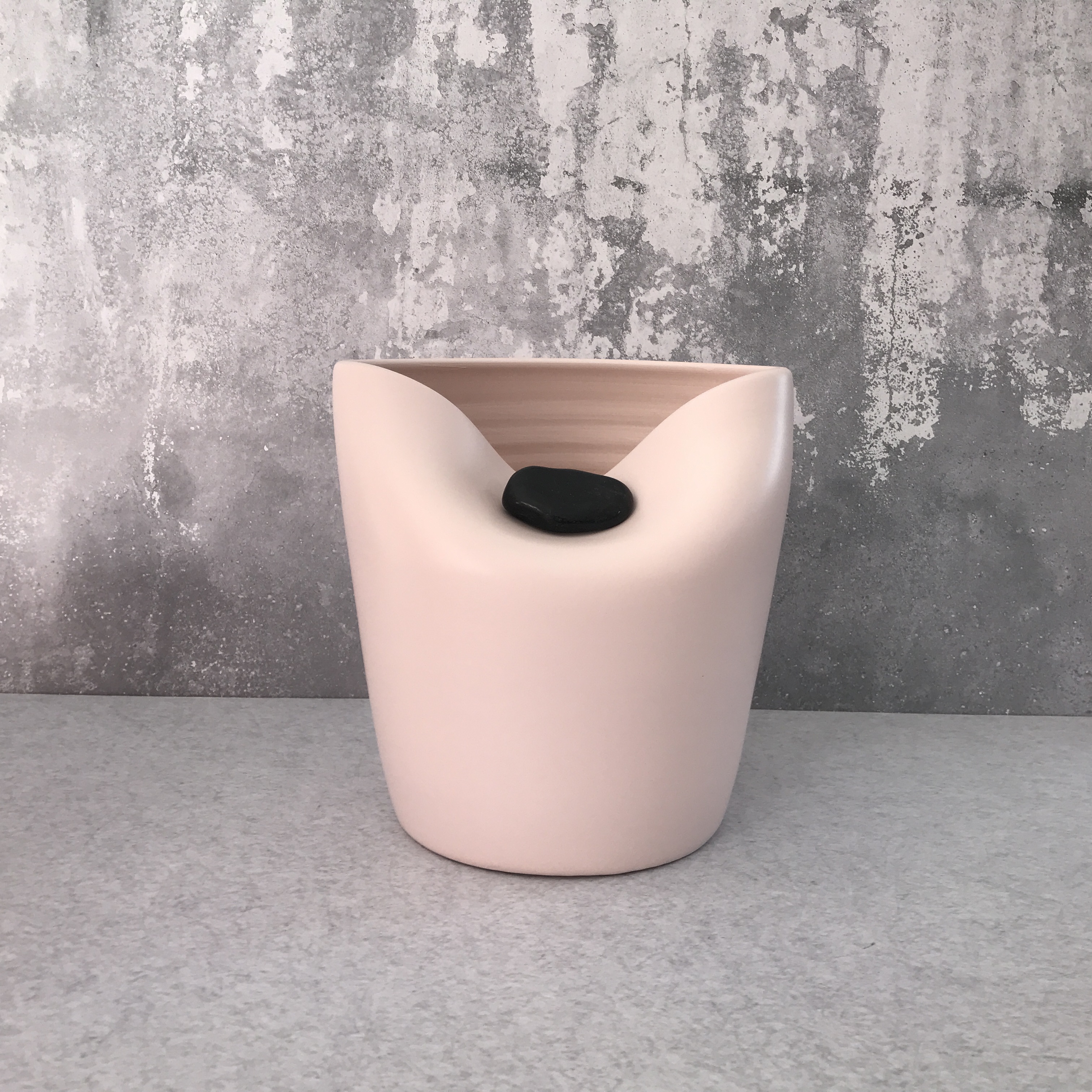 Vase avec pierre coloré