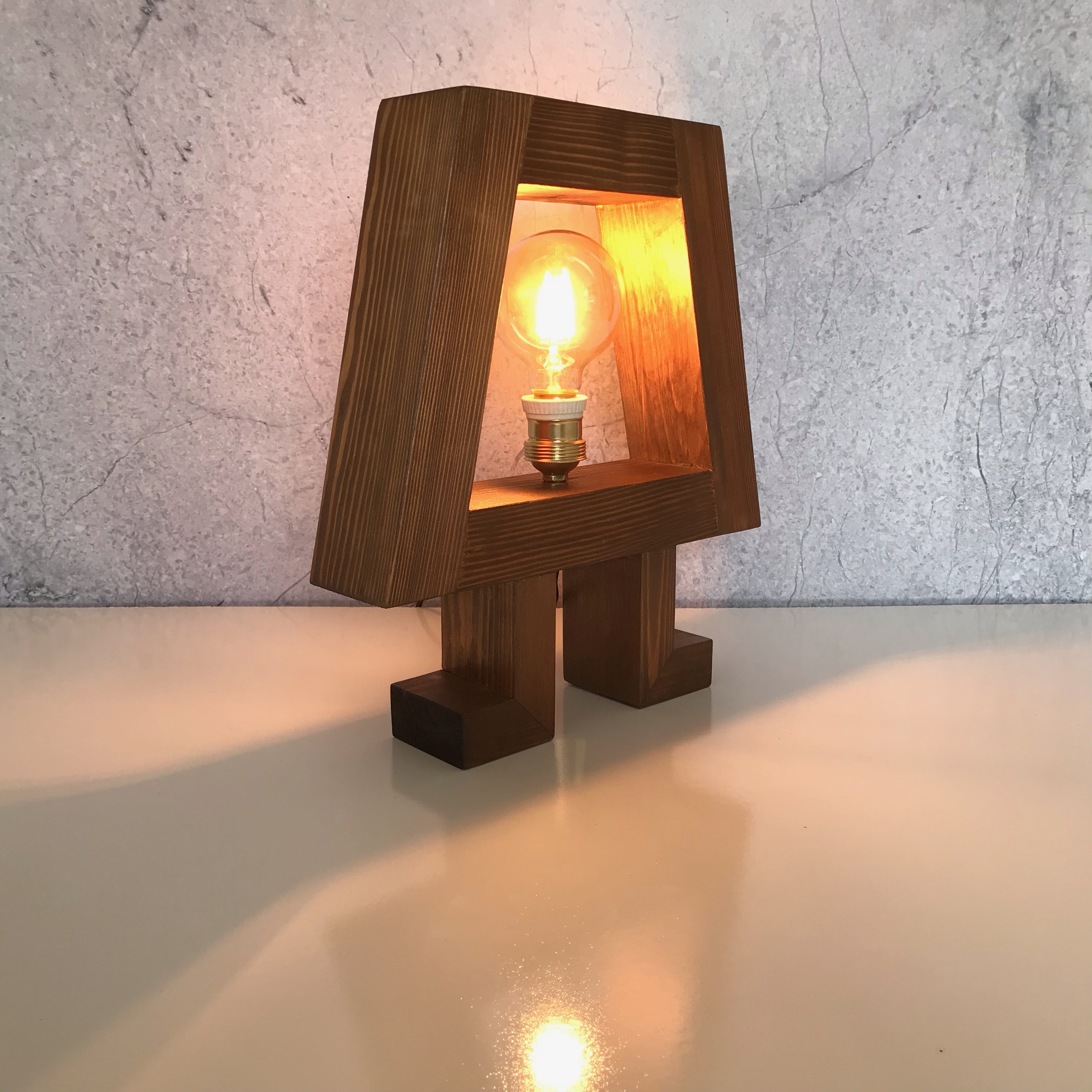 Lampe en bois "MaRustique"