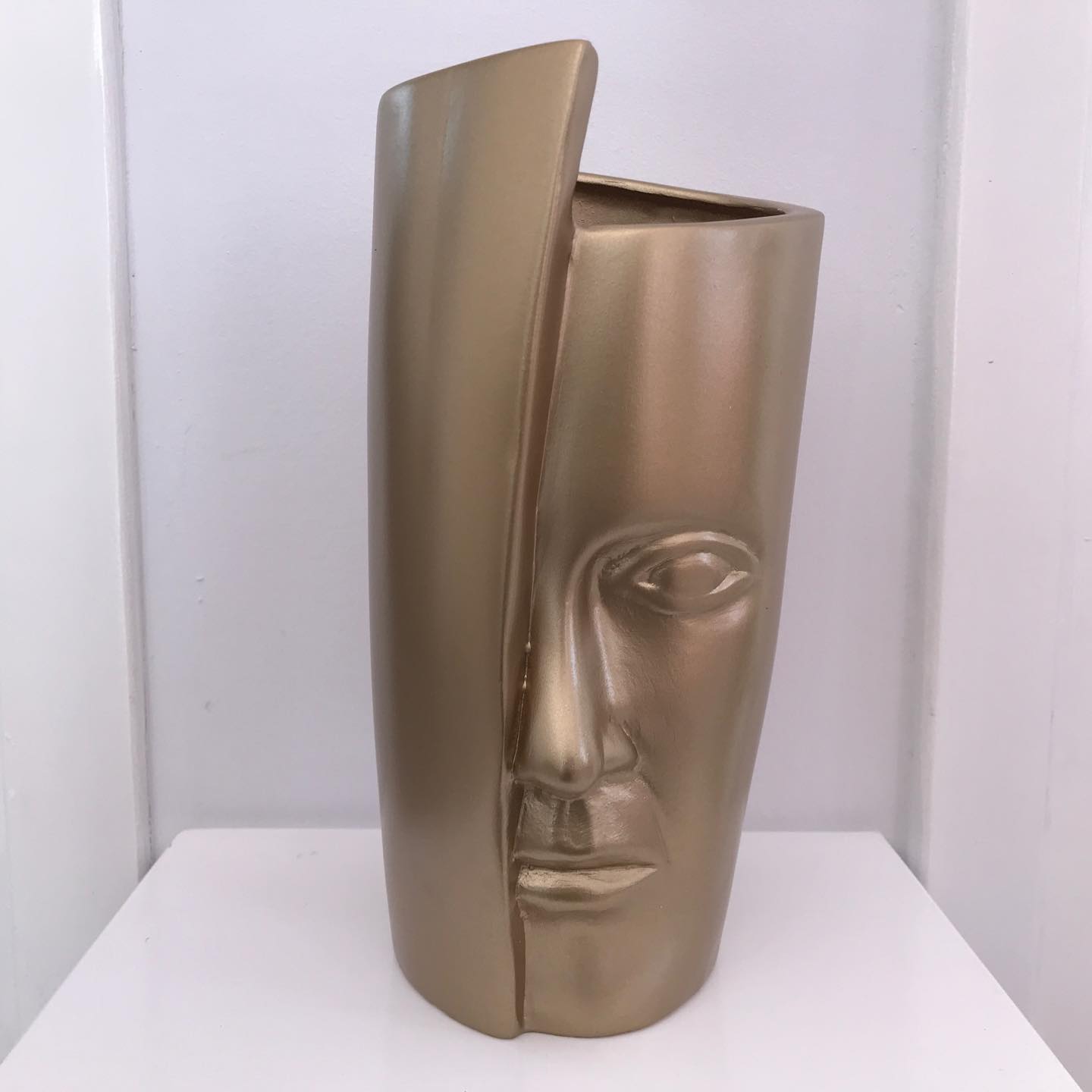 Vase demi-visage