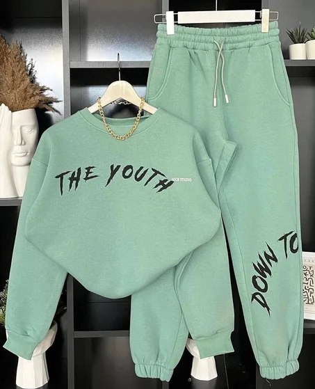 ملابس نسائي